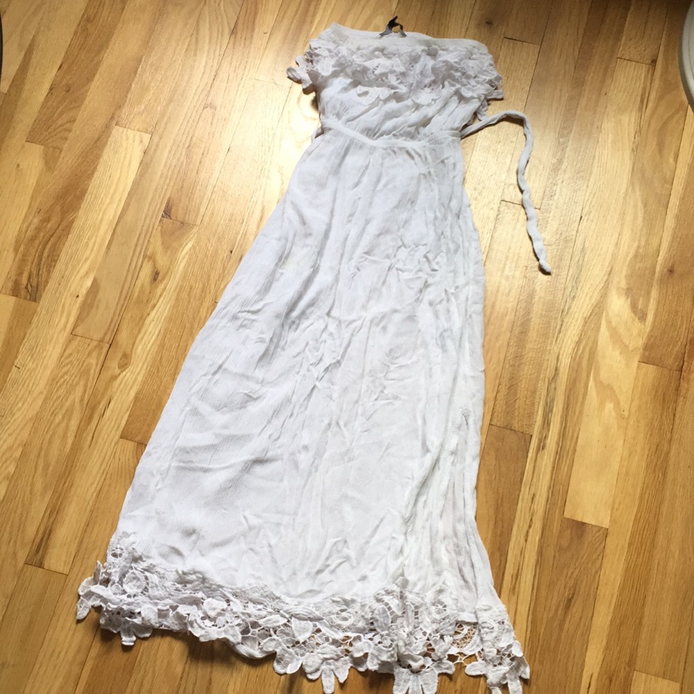 White tub gown